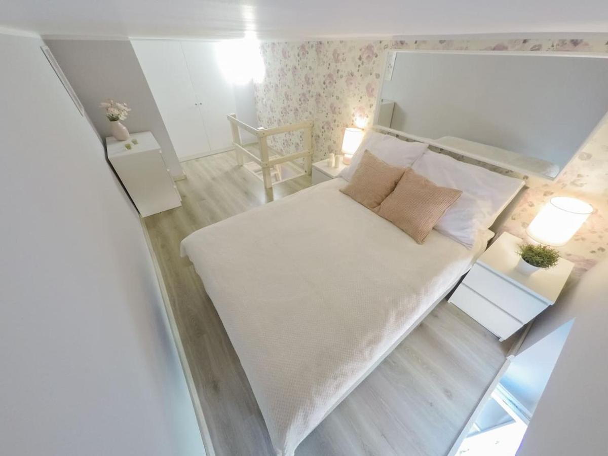 Rynek 20/21 -Cosy New Apartment On The Market Square - 4 Bedrooms - 8 People Wrocław Exteriör bild