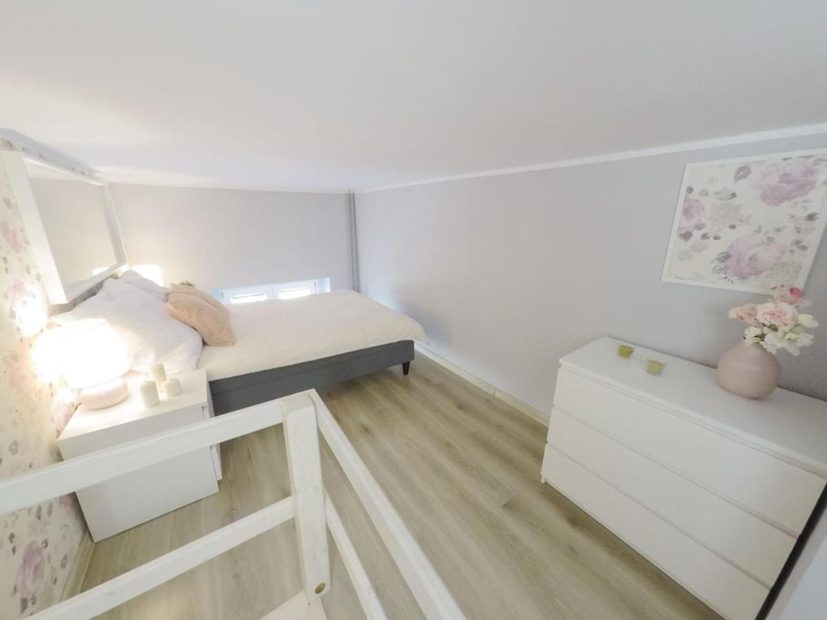 Rynek 20/21 -Cosy New Apartment On The Market Square - 4 Bedrooms - 8 People Wrocław Exteriör bild