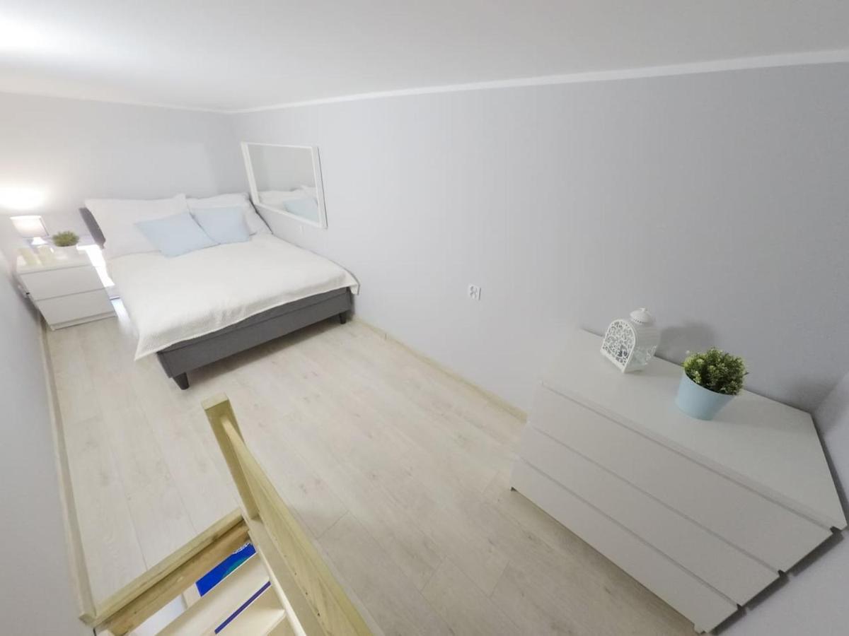 Rynek 20/21 -Cosy New Apartment On The Market Square - 4 Bedrooms - 8 People Wrocław Exteriör bild